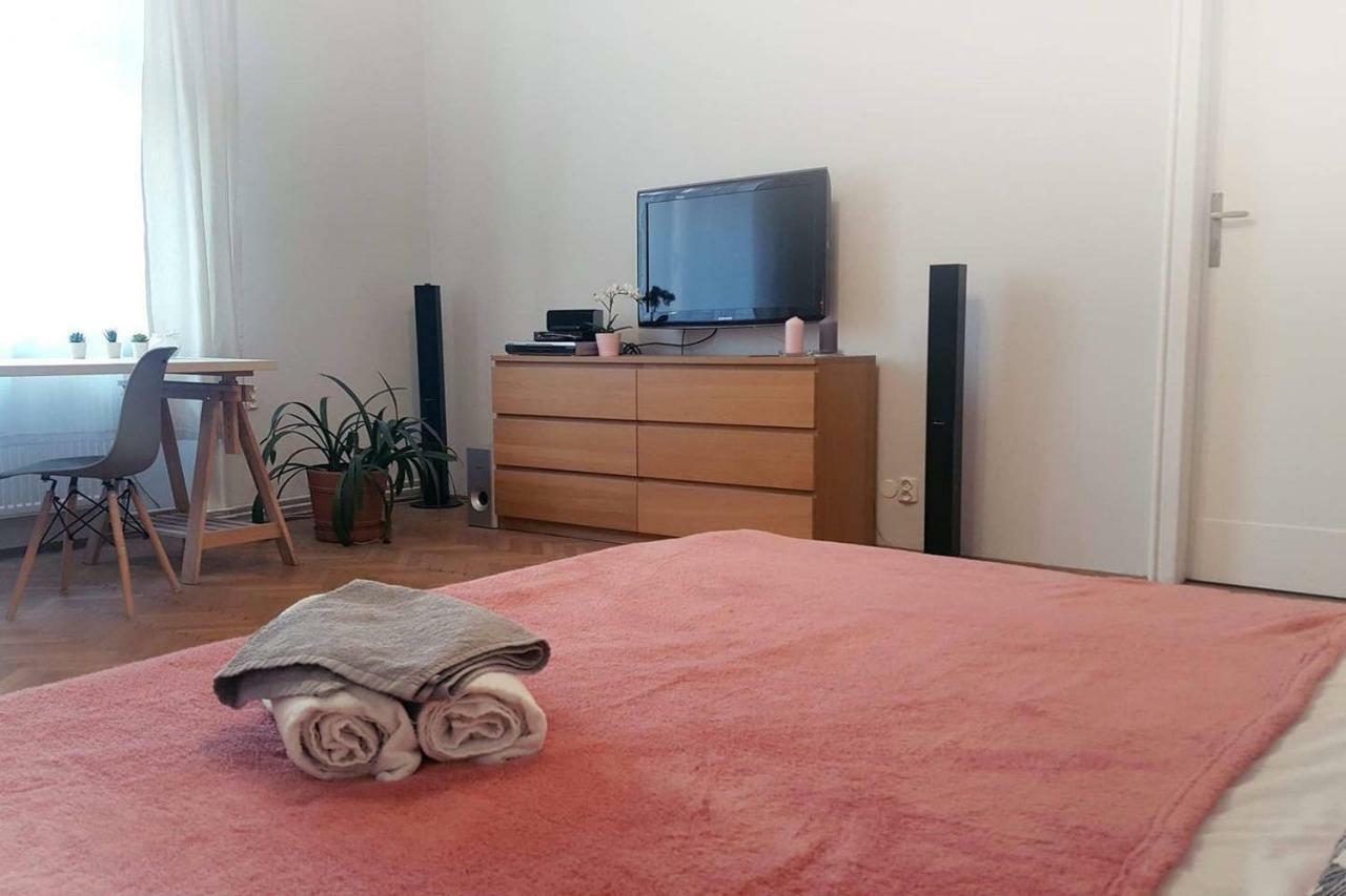 Kings Neighbor. Apartment 600 Meters From Castle クラクフ エクステリア 写真