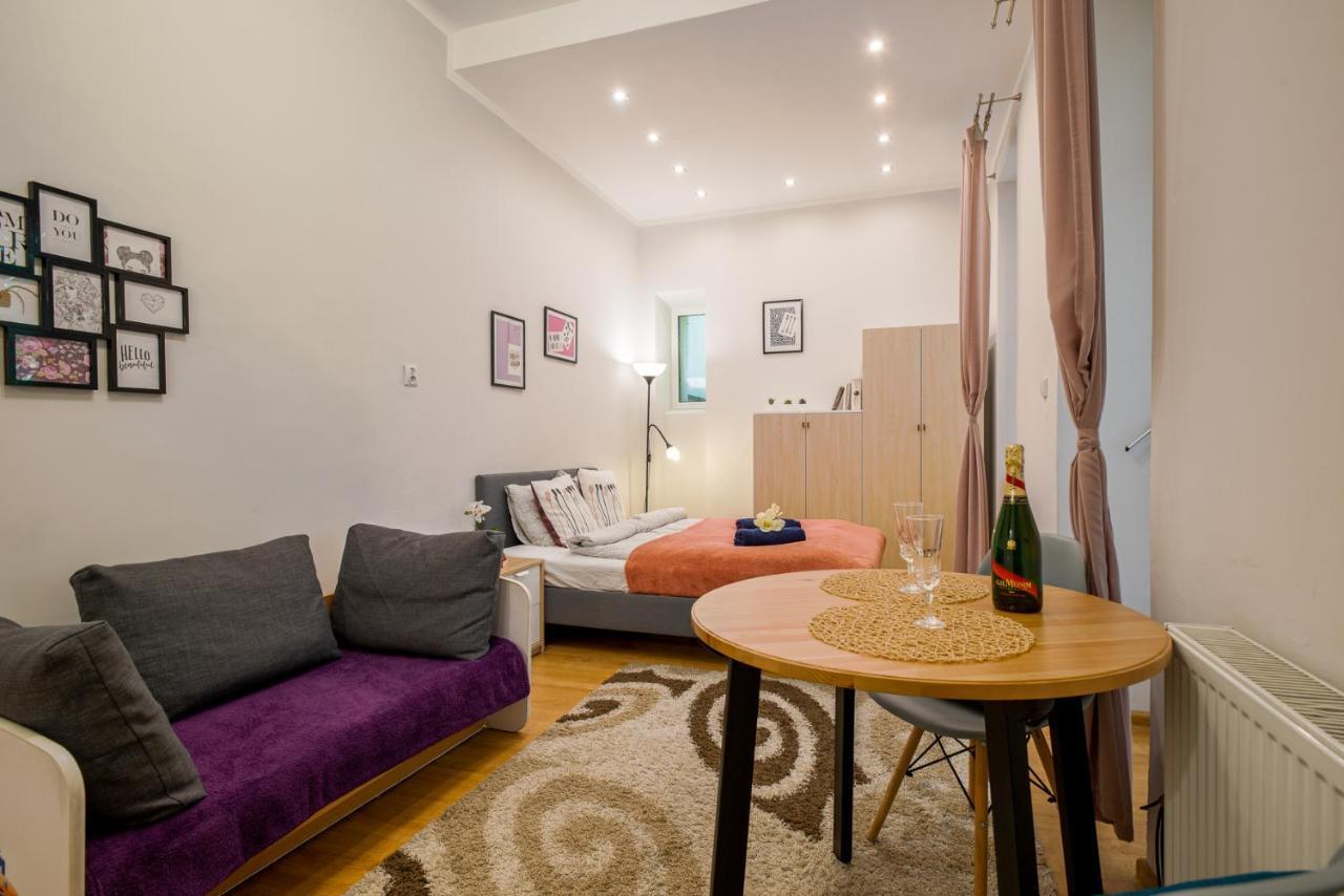 Kings Neighbor. Apartment 600 Meters From Castle クラクフ エクステリア 写真